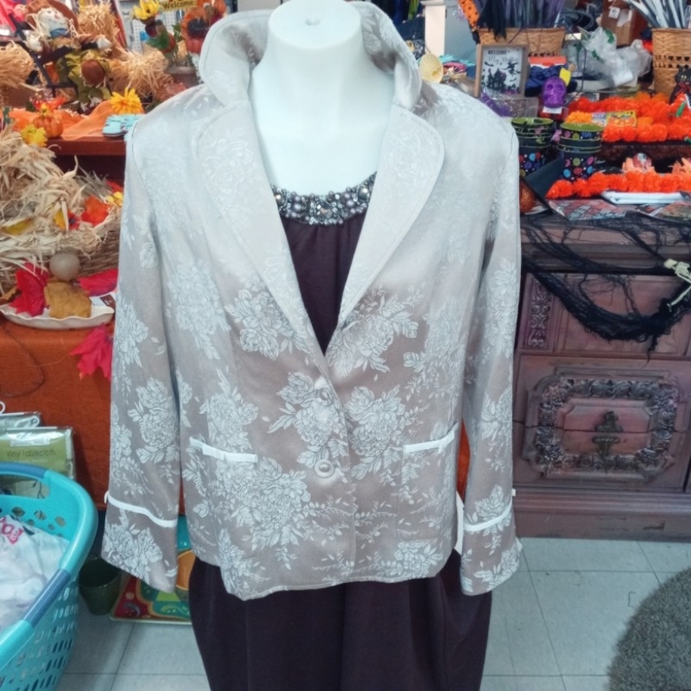 Plus size formals - Picture 15 of 16